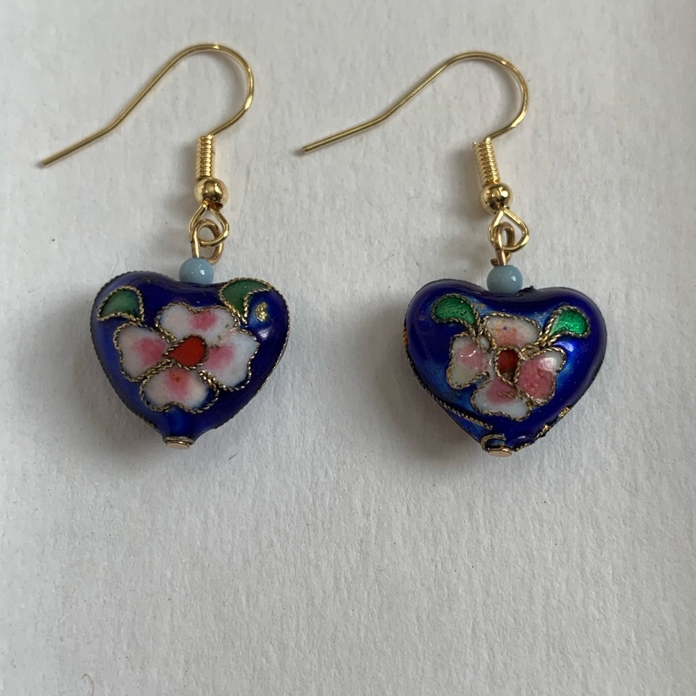 Vintage Cloisonné Heart Dangle Earrings – Blue Floral